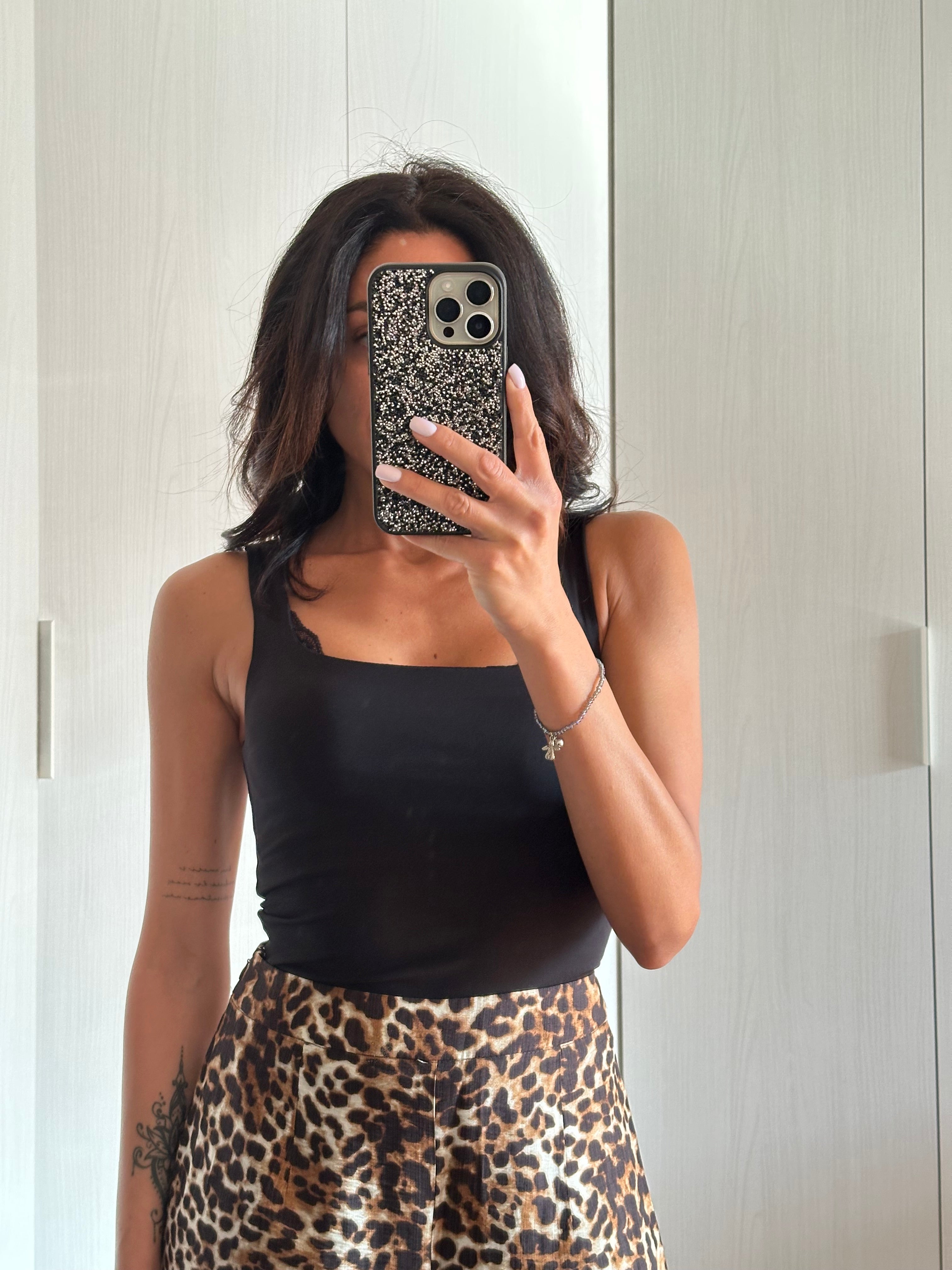 TOP NERO BASIC GLAMOROUS